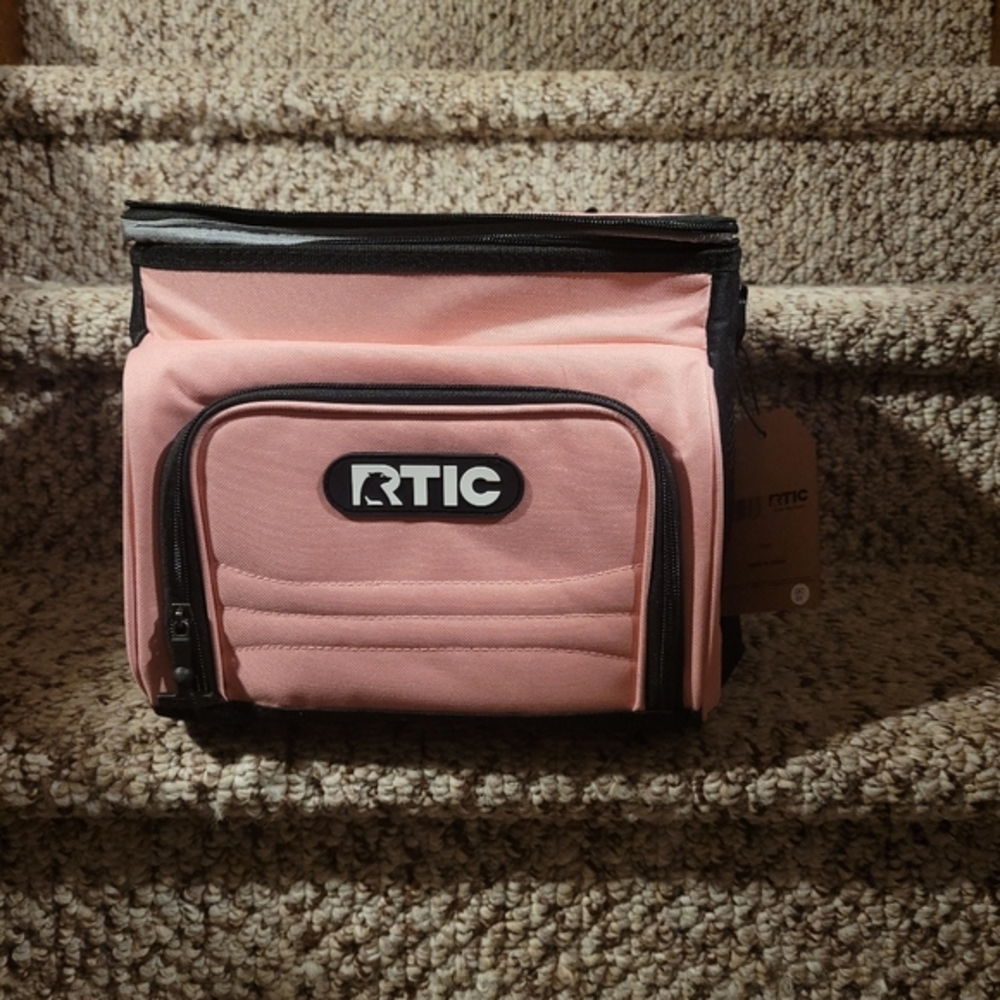 RTIC 15 Can Cooler